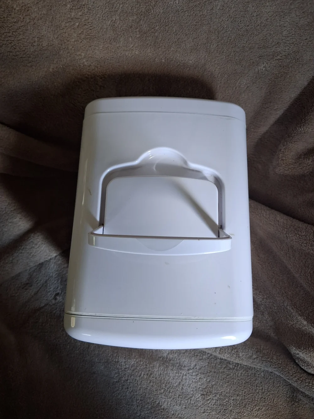 AstroAI White Mini Fridge - Compact Portable Cooler for Home & Office